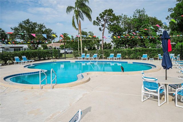 8082 ANNWOOD ROAD, Seminole, FL 33777
