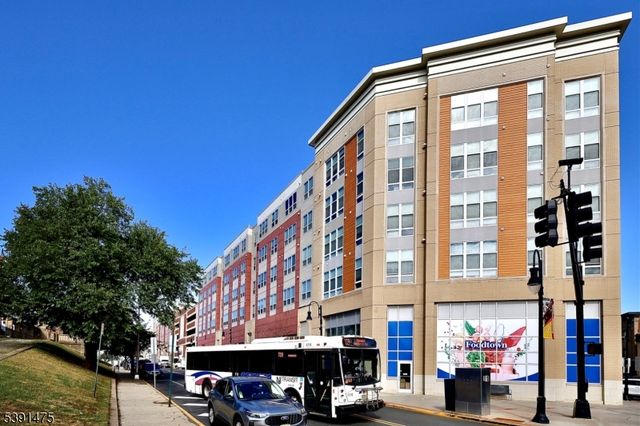 198 Glenwood Ave, Bloomfield Twp., NJ 07003