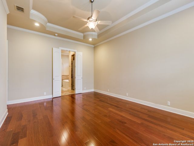 107 Calais, Shavano Park, TX 78249