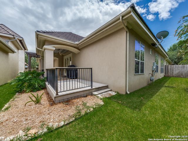 107 Calais, Shavano Park, TX 78249