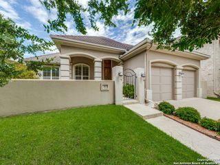 107 Calais, Shavano Park, TX 78249