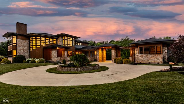 6301 Montana Springs Drive, Zionsville, IN 46077