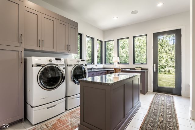 6301 Montana Springs Drive, Zionsville, IN 46077