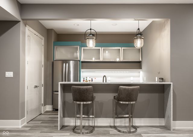 6301 Montana Springs Drive, Zionsville, IN 46077
