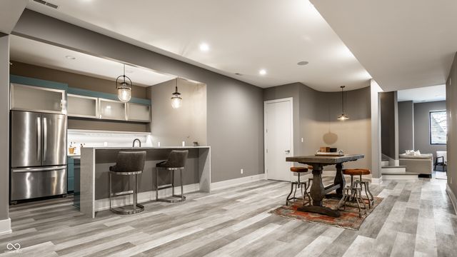 6301 Montana Springs Drive, Zionsville, IN 46077