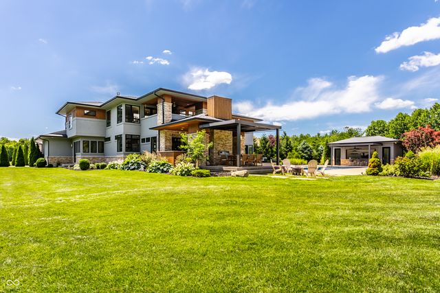 6301 Montana Springs Drive, Zionsville, IN 46077