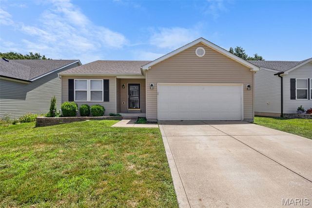 799 Rockshire Drive, Herculaneum, MO 63048