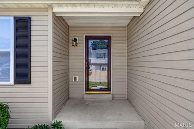 799 Rockshire Drive, Herculaneum, MO 63048