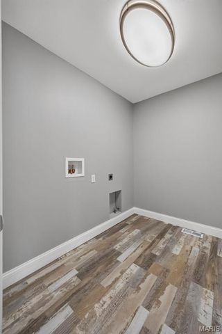 799 Rockshire Drive, Herculaneum, MO 63048