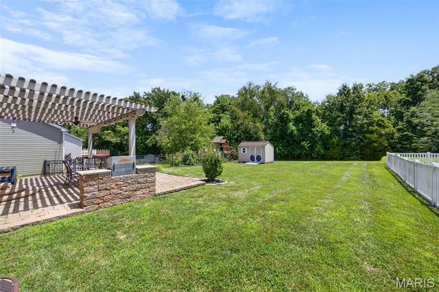 799 Rockshire Drive, Herculaneum, MO 63048