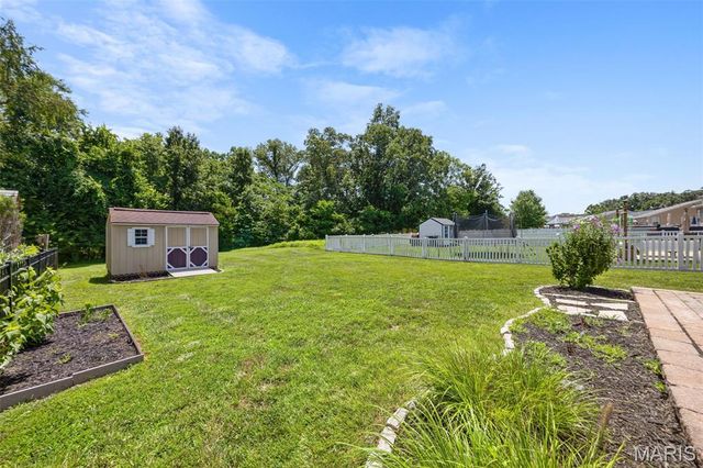 799 Rockshire Drive, Herculaneum, MO 63048