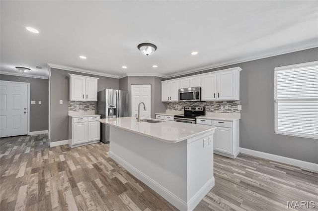 799 Rockshire Drive, Herculaneum, MO 63048