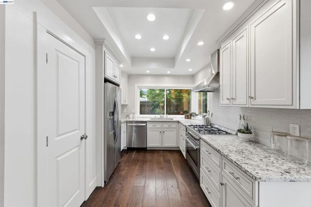 3010 Millbridge Dr, San Ramon, CA 94583