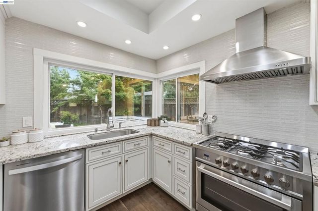 3010 Millbridge Dr, San Ramon, CA 94583