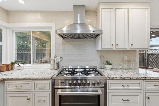 3010 Millbridge Dr, San Ramon, CA 94583