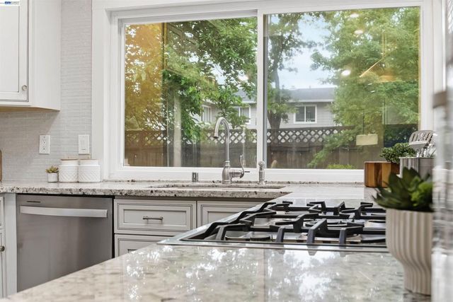 3010 Millbridge Dr, San Ramon, CA 94583