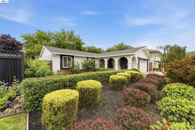 3010 Millbridge Dr, San Ramon, CA 94583