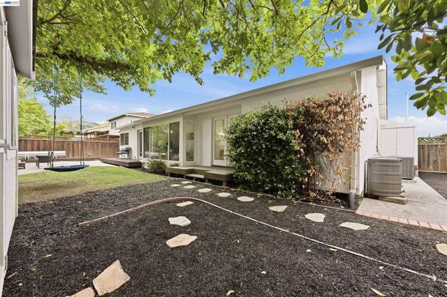 3010 Millbridge Dr, San Ramon, CA 94583