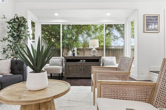 3010 Millbridge Dr, San Ramon, CA 94583