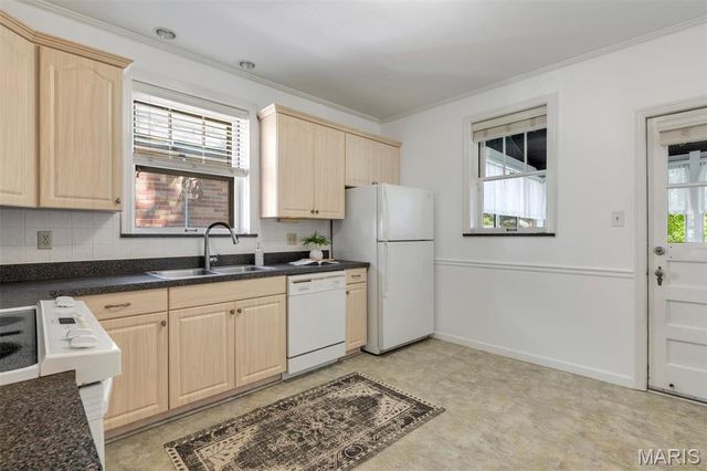 6414 Lansdowne Avenue, St Louis, MO 63109