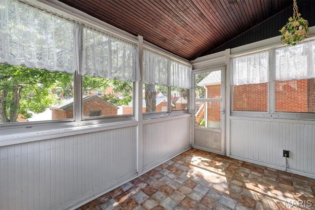 6414 Lansdowne Avenue, St Louis, MO 63109