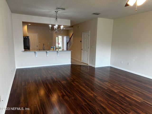 4221 MARBLEWOOD Lane, Jacksonville, FL 32216