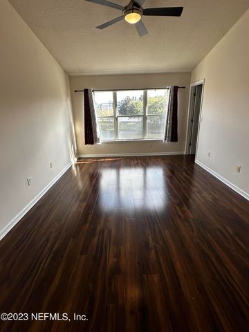 4221 MARBLEWOOD Lane, Jacksonville, FL 32216