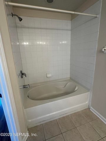 4221 MARBLEWOOD Lane, Jacksonville, FL 32216