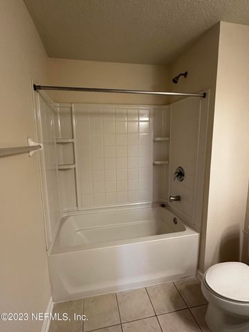 4221 MARBLEWOOD Lane, Jacksonville, FL 32216