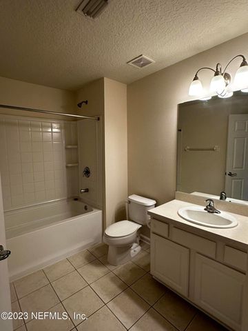 4221 MARBLEWOOD Lane, Jacksonville, FL 32216