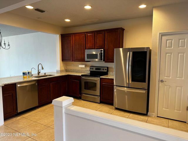 4221 MARBLEWOOD Lane, Jacksonville, FL 32216