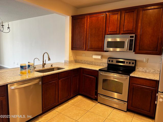 4221 MARBLEWOOD Lane, Jacksonville, FL 32216