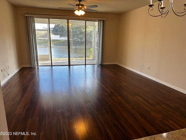 4221 MARBLEWOOD Lane, Jacksonville, FL 32216