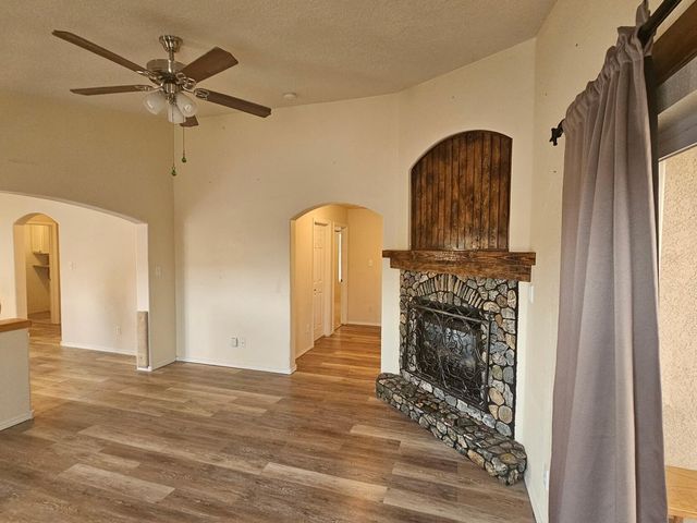 26 Avenida Sereno Place, Los Lunas, NM 87031