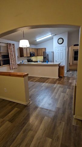 26 Avenida Sereno Place, Los Lunas, NM 87031