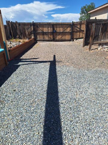 26 Avenida Sereno Place, Los Lunas, NM 87031