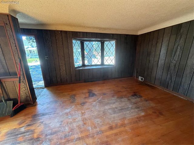 22515 Lincoln Street, Saint Clair Shores, MI 48082