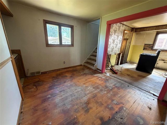 22515 Lincoln Street, Saint Clair Shores, MI 48082