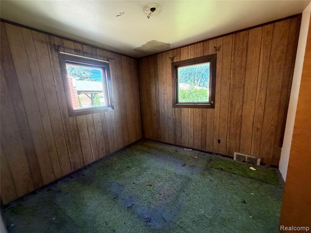 22515 Lincoln Street, Saint Clair Shores, MI 48082
