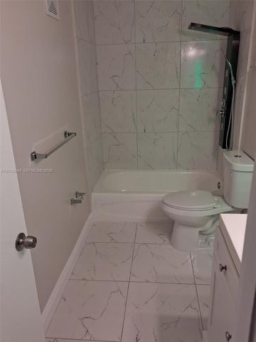 7245 NW 173rd Dr 2502, Hialeah, FL 33015