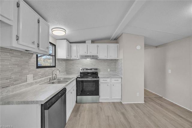 4179 Deerfield Drive, Maiden, NC 28650