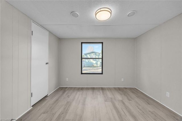 4179 Deerfield Drive, Maiden, NC 28650