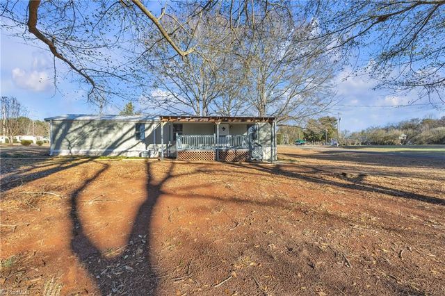 4179 Deerfield Drive, Maiden, NC 28650