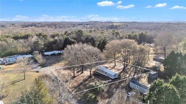 4179 Deerfield Drive, Maiden, NC 28650