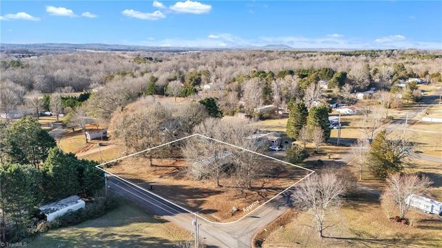 4179 Deerfield Drive, Maiden, NC 28650