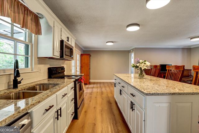 1095 Athens Road, Winterville, GA 30683