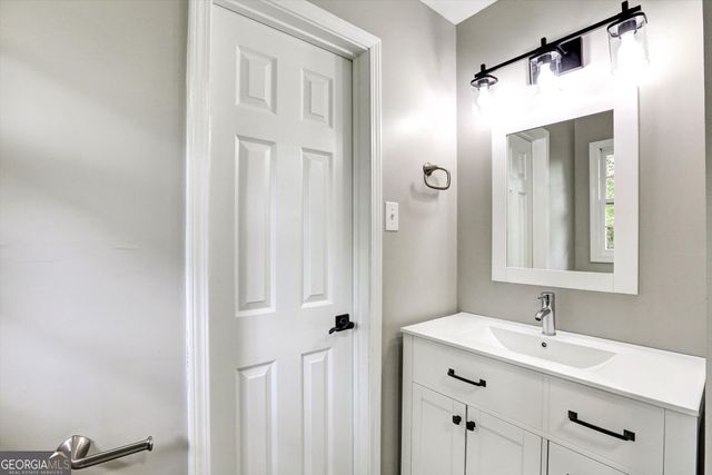 1095 Athens Road, Winterville, GA 30683