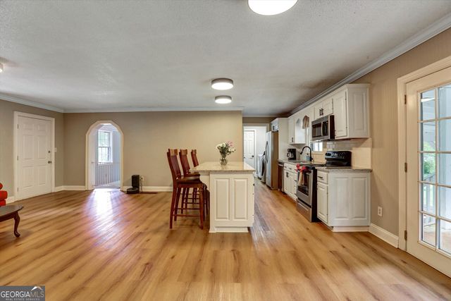1095 Athens Road, Winterville, GA 30683