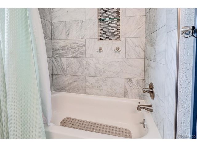 7246 S Quebec Ct, Centennial, CO 80112