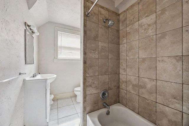 116-118 N BEAUMONT AVENUE, Kissimmee, FL 34741